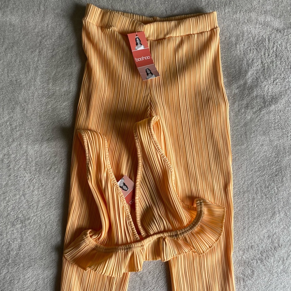 NWT Boohoo matching set size 4